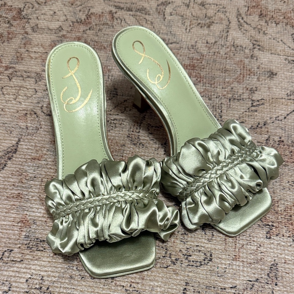 Sam Edelman Satin Ruffle Sandals in Sage Size 5.5